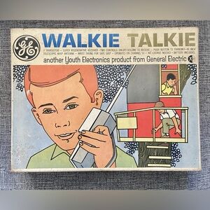 Vintage GE Youth Walking Talkie
Set 7040 Complete